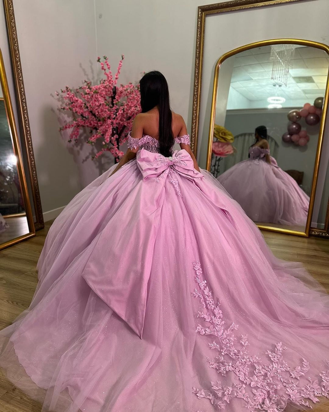 Ball Gown Off Shoulder Sweetheart Neck Lace Appliques Bow Knot Pink Tulle Princess Evening Party Gowns Quinceanera Dress For Sweet 16