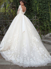 Ball Gown V Neck Tulle Lace Chapel Train Wedding Dress With Appliques Lace