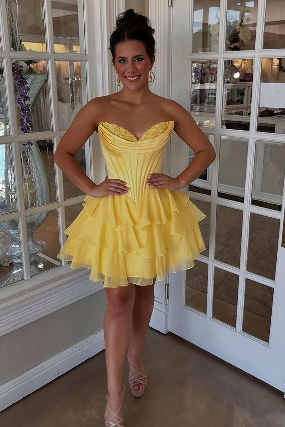 Black Corset A Line Homecoming Dresses Short Cocktail Dresses With Ruffles