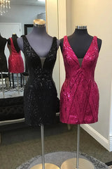Black Homecoming Dress V-Neck Tight Short Prom Dress with Sequin