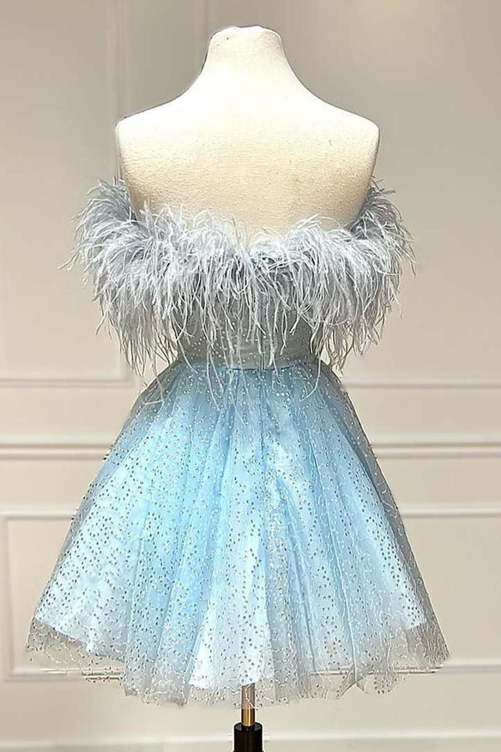 Black Homecoming Dresses A-Line Strapless Cocktail Dresses with Feathers
