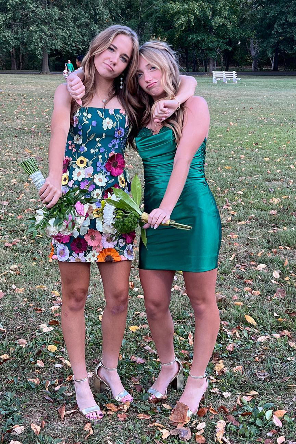 Black Homecoming Dresses Spaghetti Straps Lace Tight Short Cocktail Dresses