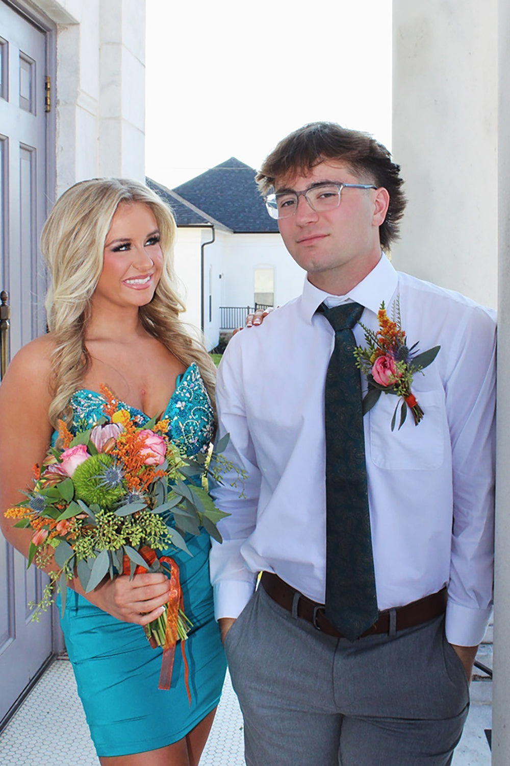 Black Tight Homecoming Dresses Spaghetti Straps Short Cocktail Dresses With Beading