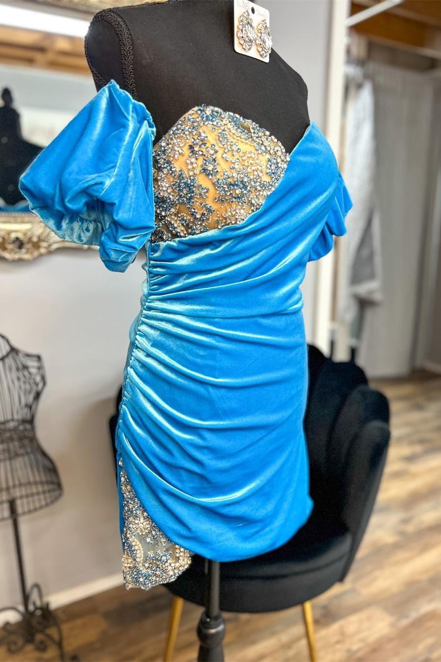 Black Velvet Cocktail Dress Chic Sweetheart Collar Delicate Beaded Party Dress