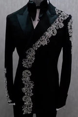 Black Velvet Peaked Lapel Prom Suit Beaded Slim Fit Wedding Suit