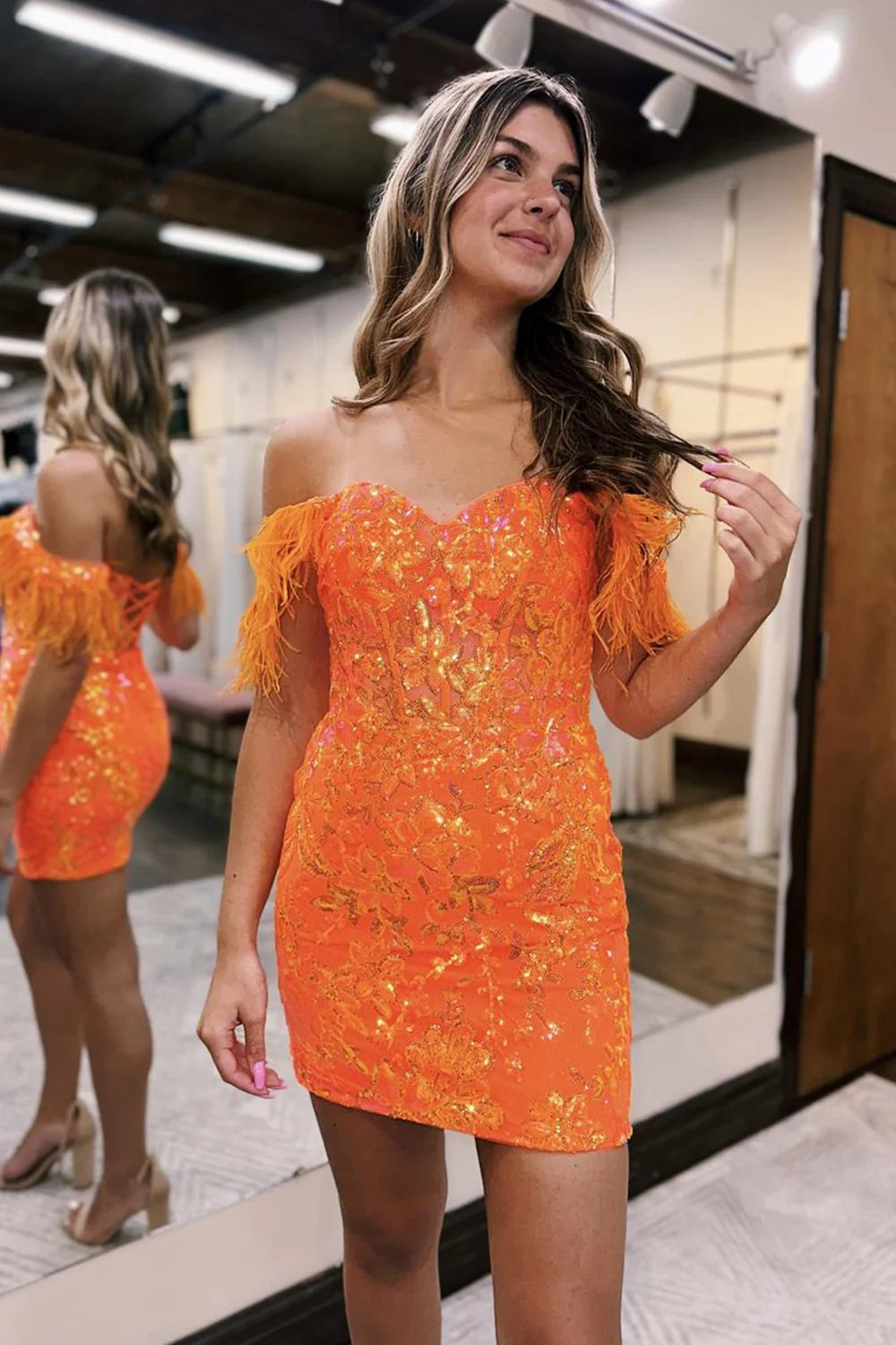 Blue Homecoming Dresses Lace Sequined Tight Short Cocktail Dresses with Feathers