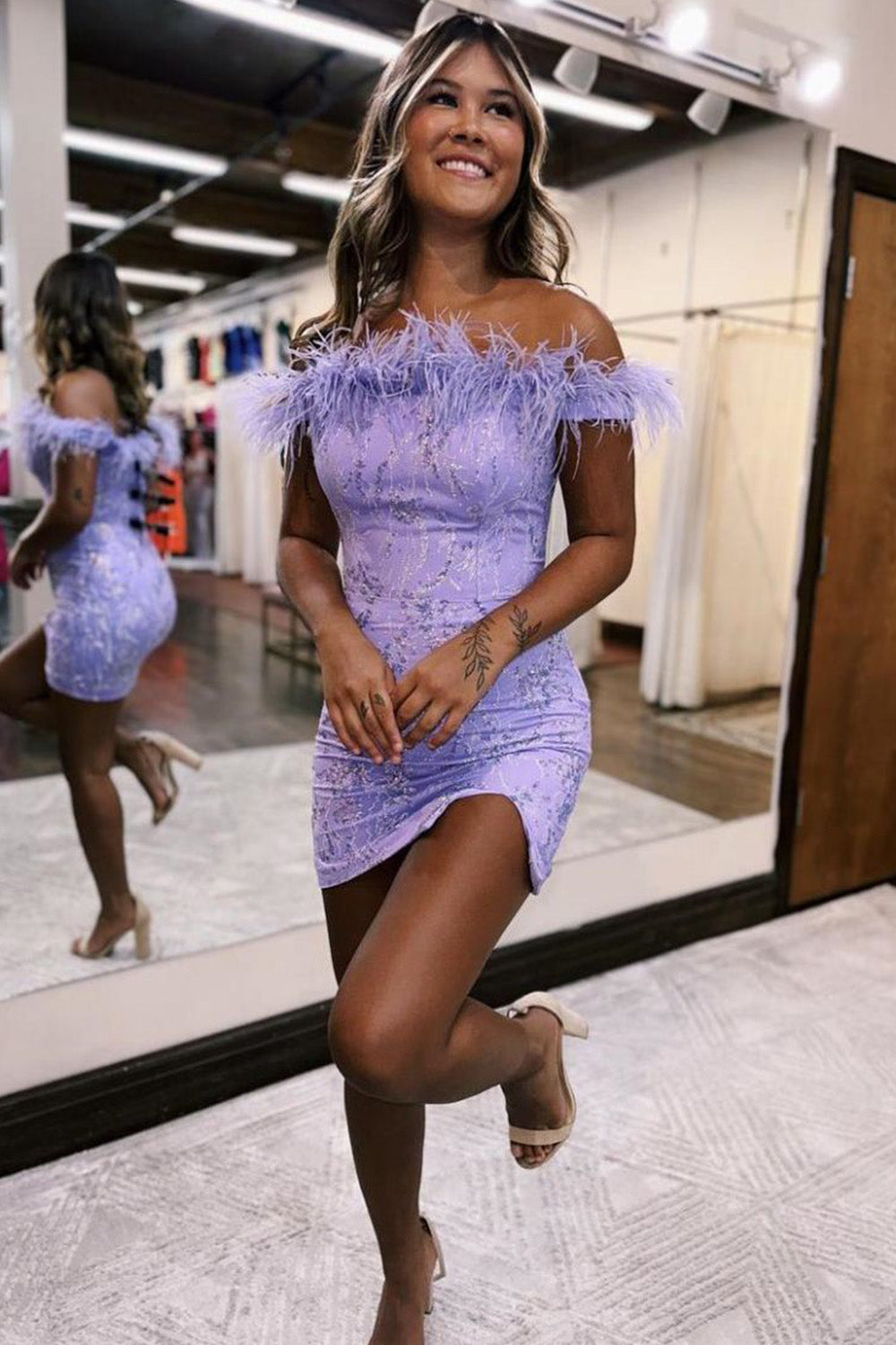 Bodycon Homecoming Dress Charming Lilac Off The Shoulder With Chic Feather Style Short Party Cocktail Dress