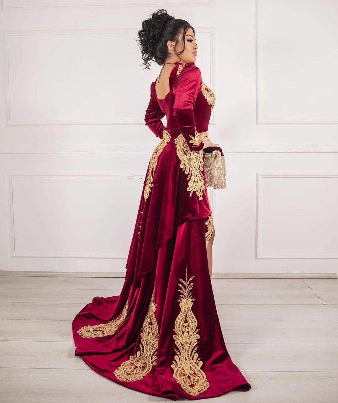 Burgundy Velvet Christmas Party Dress Lace Appliques Long Sleeve Formal Dress With Detachable Train