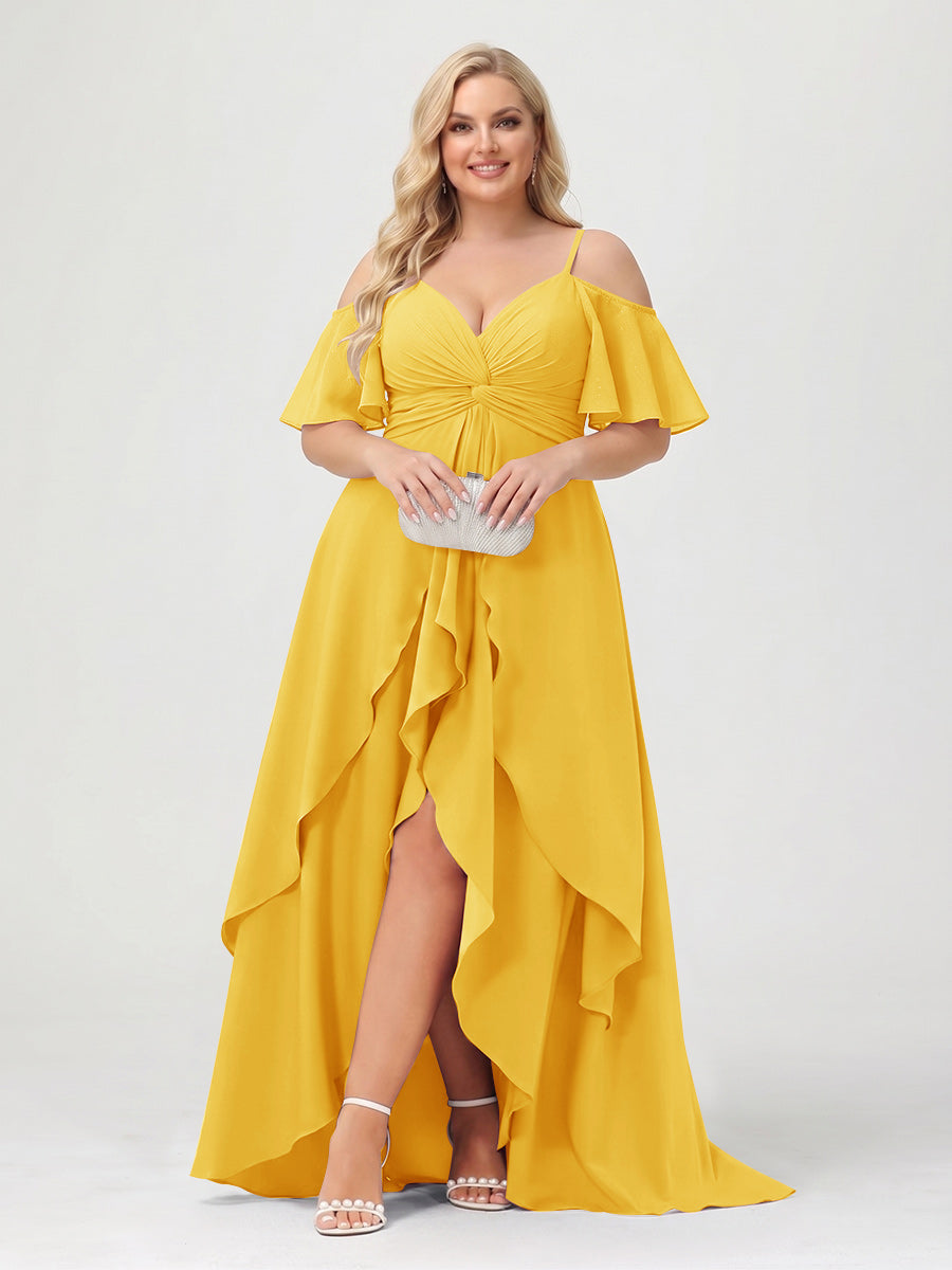 A-Line/Princess Spaghetti Straps Half Sleeves V-Neck Plus Size Bridesmaid Dresses With Ruffles Gold