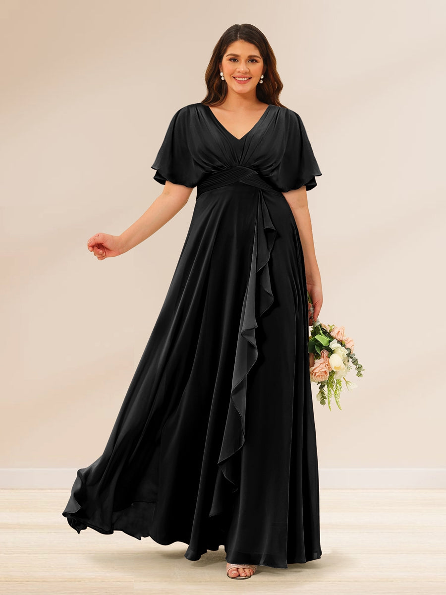 A-Line/Princess V-Neck Short Sleeves Plus Size Bridesmaid Dresses with Pockets Black