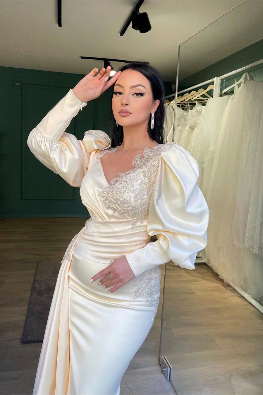 Champagne Mermaid Prom Dress Puff Long Sleeve Crew Neck Formal Dress With Lace Appliques