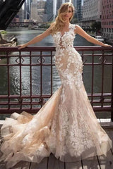 Chanpagne Wedding Dress Ivory Lace Appliqued Mermaid Crew Neck Bridal Gown
