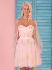 Chic Homecoming Dress Sweetheart Collar Embroidery Tulle Puff Sleeves Short Party Cocktail Dress
