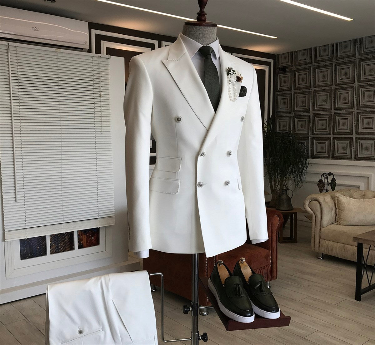 Chris White Double Breasted Peaked Lapel Prom Suit