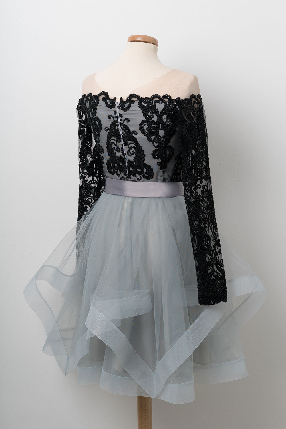 Cute Homecoming Dress Tulle Lace Appliques Short Party Cocktail Dress