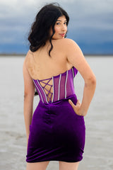 Dark Purple Velvet Tight Homecoming Dresses Short Corset Cocktail Dresses With Beading