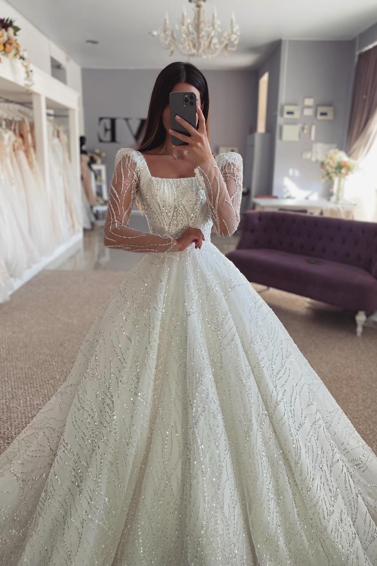 Dressystars A Line Lace Off The Shoulder Sleeve White Wedding Dress Bridal Gown With Ruffles