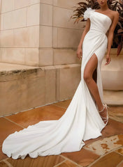 Dressystars A Line One Shoulder Sleeveless Chapel Train Elastic Satin Wedding Dress with High Slit