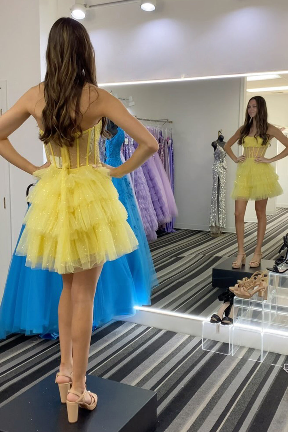 Dressystars A-Line Pink Homecoming Dress Corset Tiered Tulle Short Prom Dress