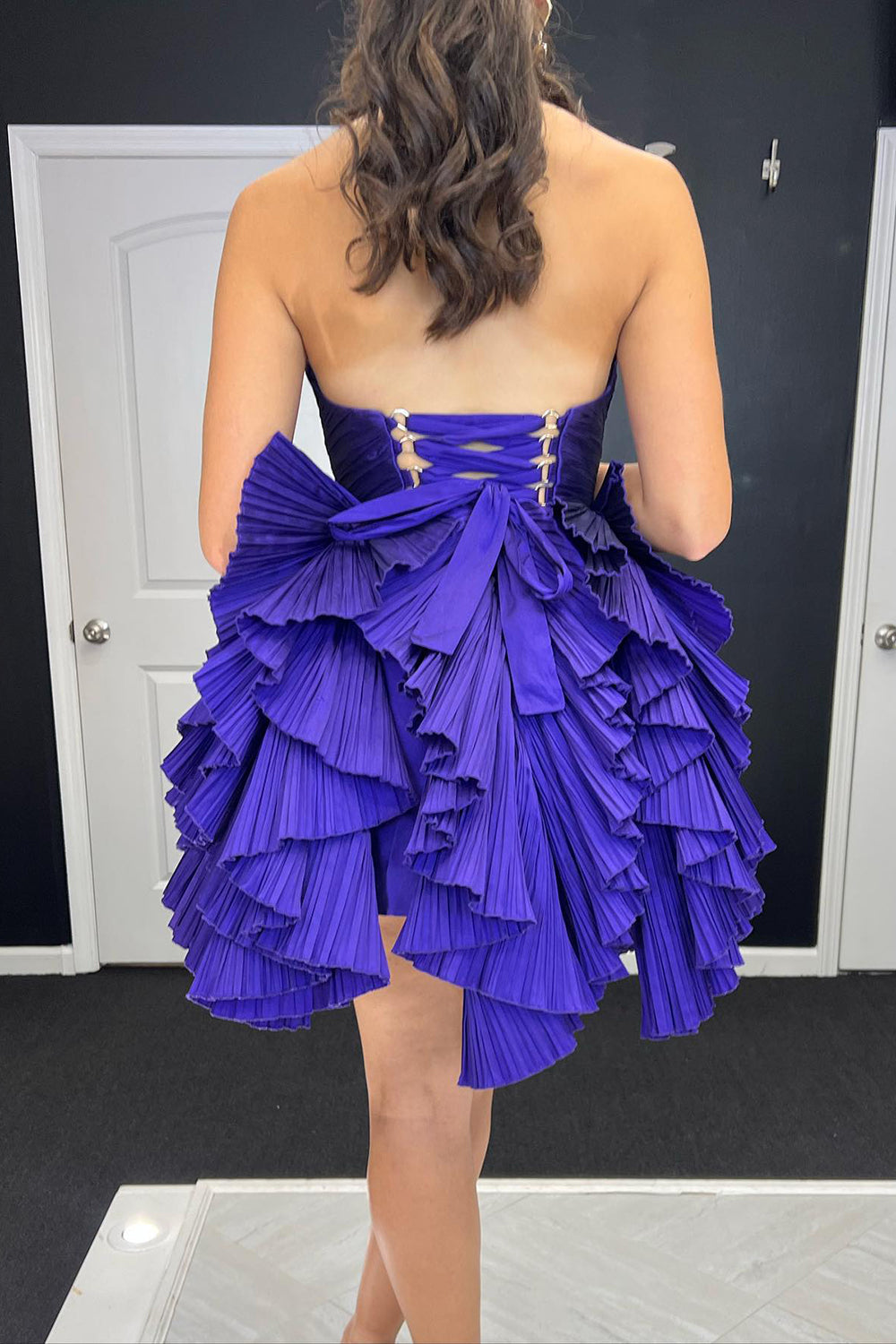 Dressystars A-Line Royal Blue Homecoming Dress Sweetheart Short Prom Dress with Ruffles