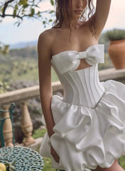 Dressystars A Line Sleeveless Short Mini Matte Satin Wedding Dress with Bow