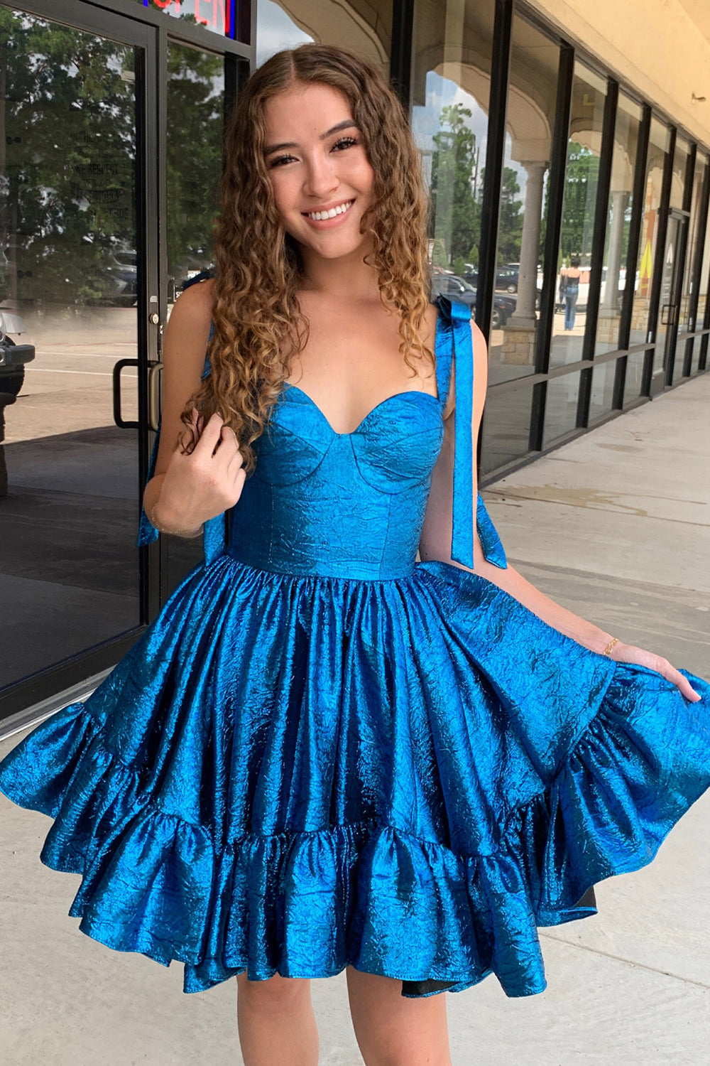 Dressystars A Line Spaghetti Straps Blue Homecoming Dress Tiered Short Prom Dress with Bows
