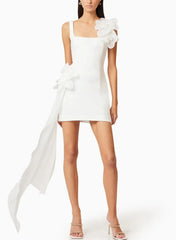 Dressystars A Line Square Neckline Sleeveless Short Mini Satin Tulle Wedding Dress with Side Drape