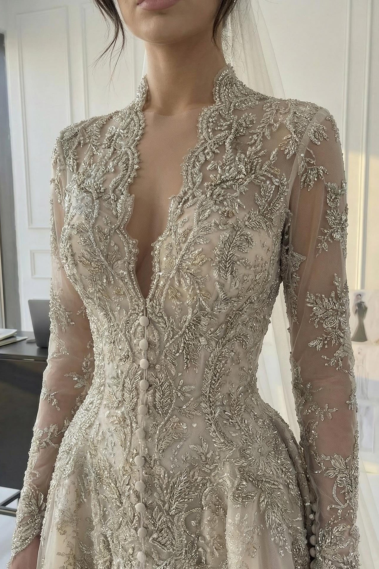 Dressystars A Line V Neck Champagne Long Wedding Dress With Appliques Lace Bridal Gown