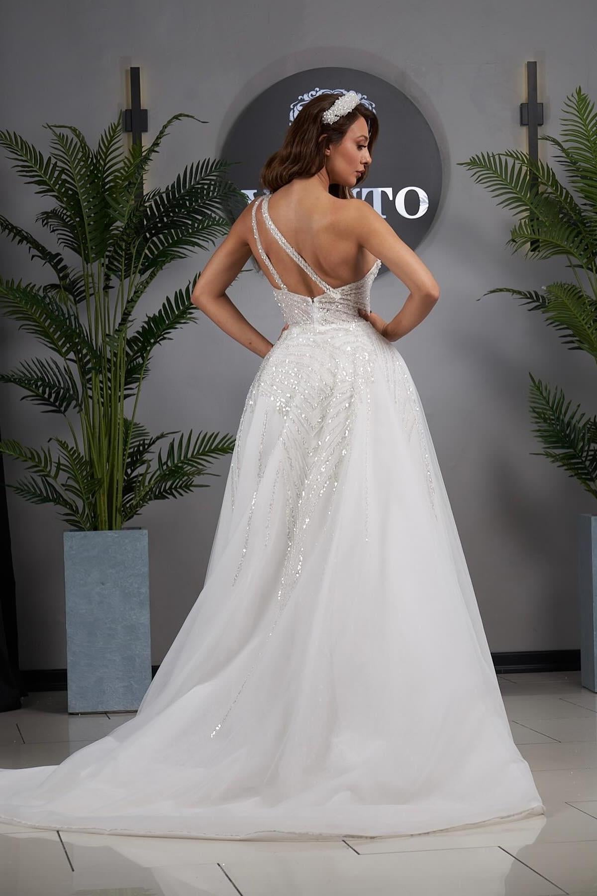 Dressystars A Line Wedding Dress One Shoulder Sleeveless Appliques Tulle Bridal Gown with Panel Train