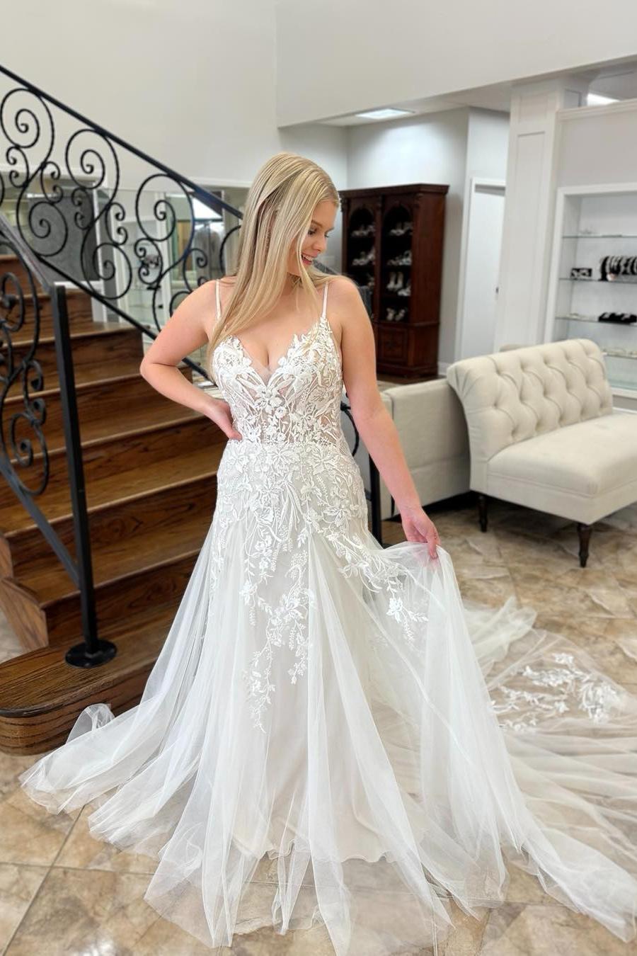 Dressystars A Line Wedding Dress V Neck Sleeveless Appliques Lace Train Bridal Gown