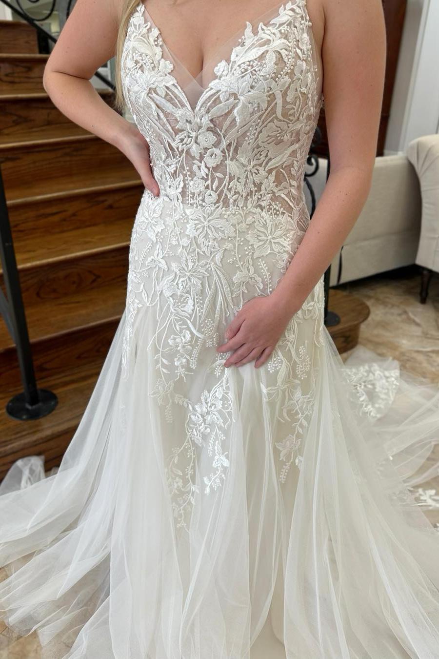 Dressystars A Line Wedding Dress V Neck Sleeveless Appliques Lace Train Bridal Gown