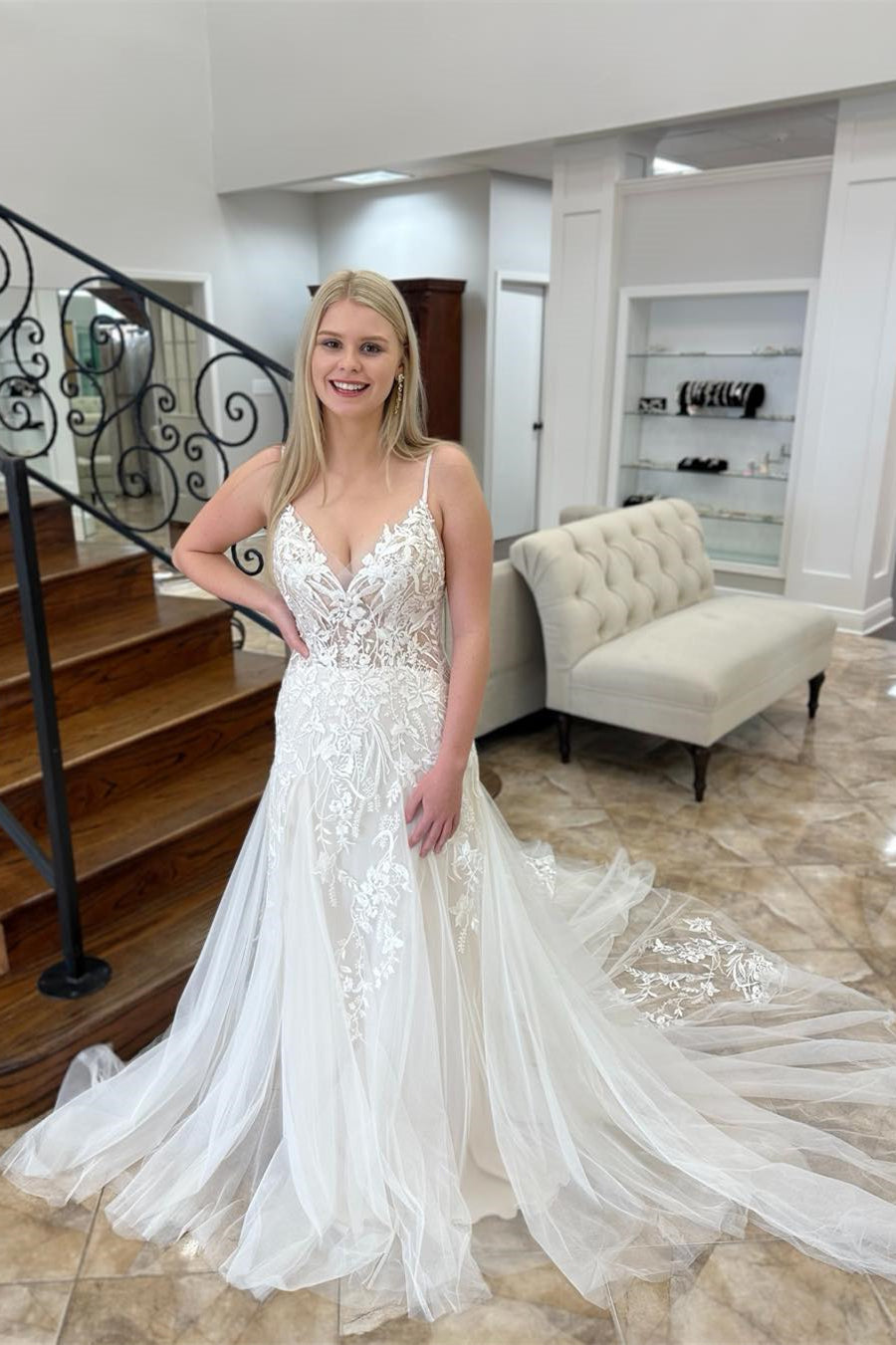 Dressystars A Line Wedding Dress V Neck Sleeveless Appliques Lace Train Bridal Gown