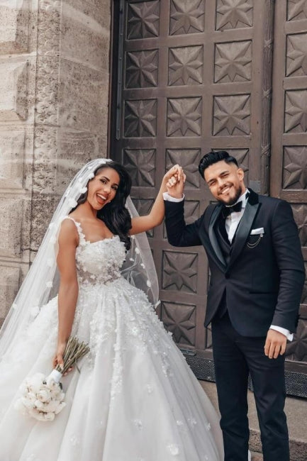 Dressystars Ball Gown Lace Square Sleeveless White Wedding Dress Bridal Gown With Appliques