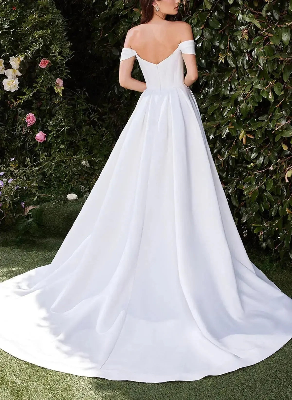 Dressystars Ball Gown Off the Shoulder Sleeveless Court Train Matte Satin Wedding Dress with Pockets