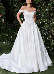 Dressystars Ball Gown Off the Shoulder Sleeveless Court Train Matte Satin Wedding Dress with Pockets