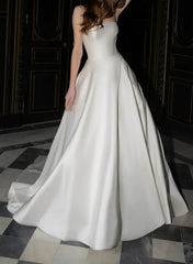 Dressystars Ball Gown Off the Shoulder Sleeveless Court Train Satin Wedding Dress