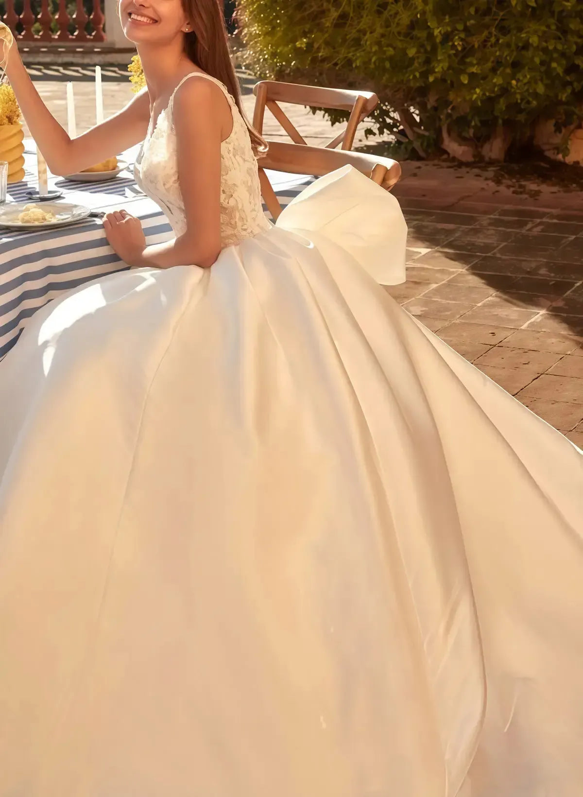 Dressystars Ball Gown Plunge Neck Sleeveless Court Train Satin Wedding Dress with Bow Pockets and Appliques