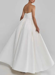 Dressystars Ball Gown Strapless Sleeveless Floor Length Satin Wedding Dress with Pockets