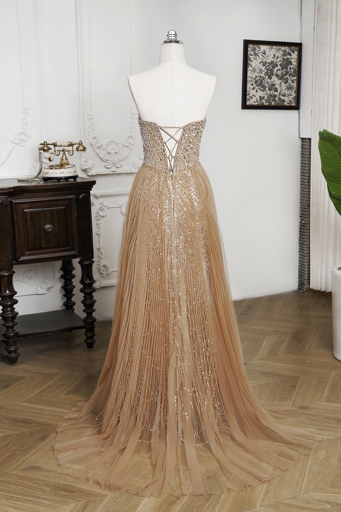 Dressystars Beaded Formal Dress Strapless Sheath Wedding Party Dress with Panel Train