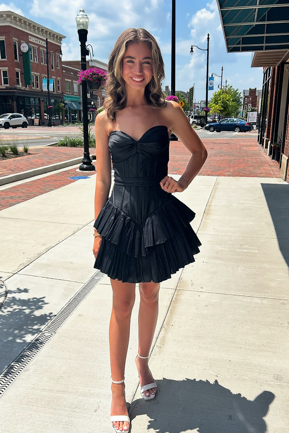 Dressystars Black A Line Homecoming Dresses Sweetheart Short Corset Cocktail Dresses With Ruffles