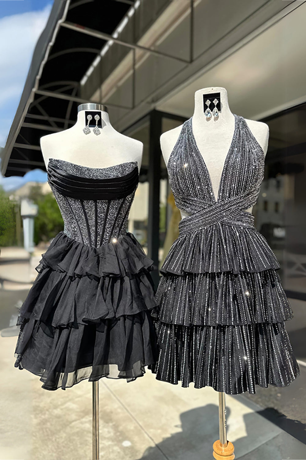 Dressystars Black Beaded Corset A Line Homecoming Dresses Short Cocktail Dresses With Ruffles