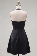 Dressystars Black Halter Beaded A-Line Short Homecoming Dress