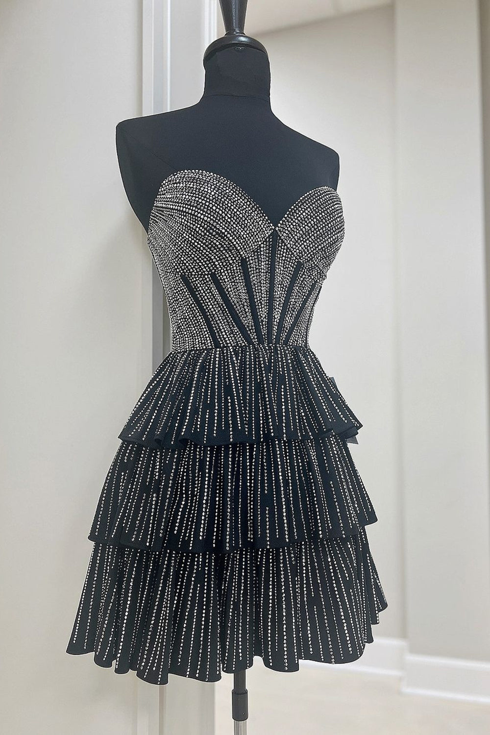 Dressystars Black Homecoming Dress A Line Corset Short Prom Dress With Ruffles