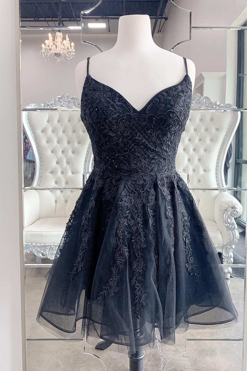 Dressystars Black Homecoming Dress A-Line Lace Short Prom Dress