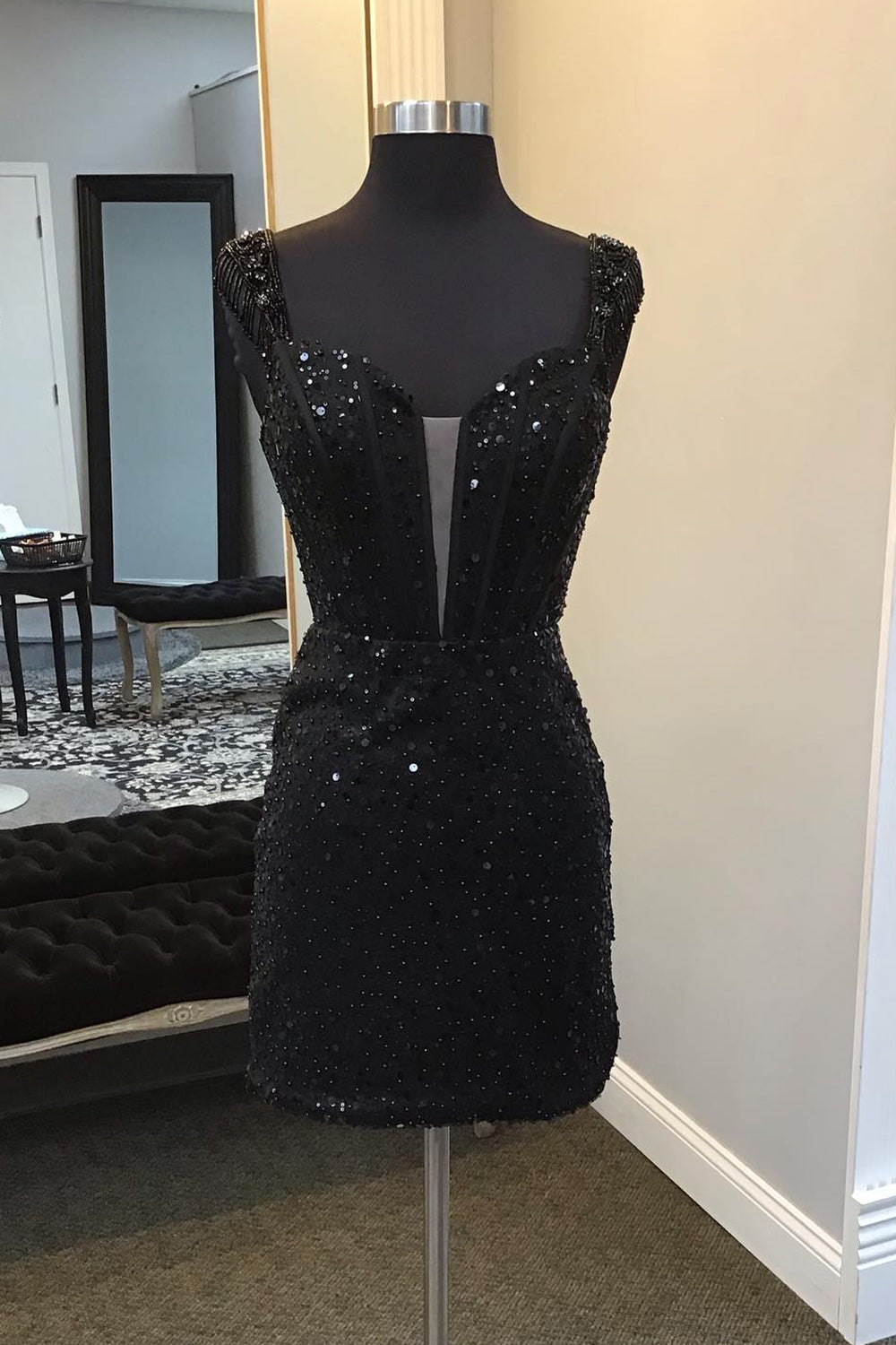 Dressystars Black Homecoming Dress Corset Fringed Sequin Tight Short Prom Dress