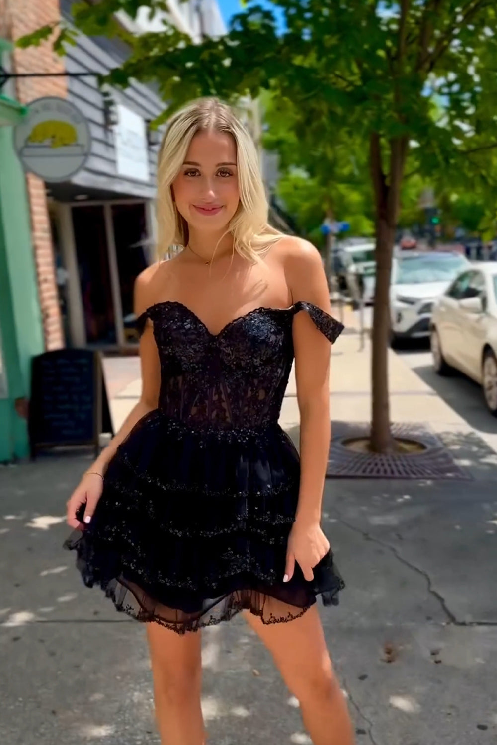 Dressystars Black Homecoming Dress Corset Ruffled Short Prom Dress With Lace