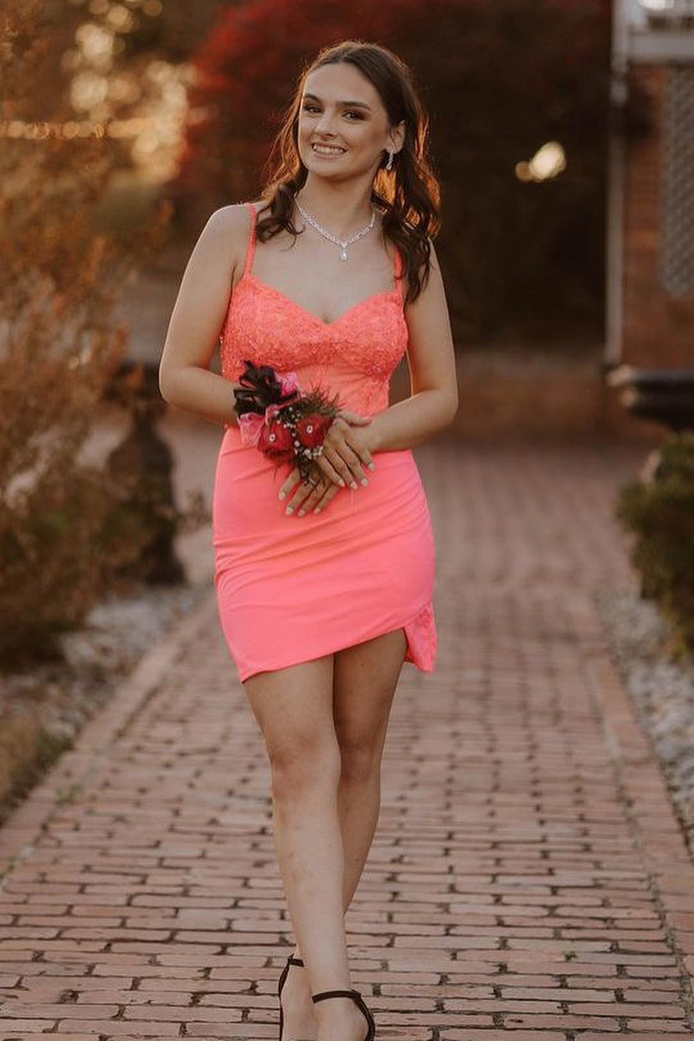 Dressystars Black Homecoming Dress Corset Satin Tight Short Prom Dress with Sequin