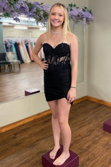 Dressystars Black Homecoming Dress Corset Sequin Tight Short Prom Dress with Lace