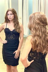 Dressystars Black Homecoming Dress Corset Spaghetti Straps Tight Short Prom Dress with Lace