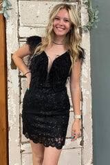 Dressystars Black Homecoming Dress Lace Tight Short Prom Dress with Feathers